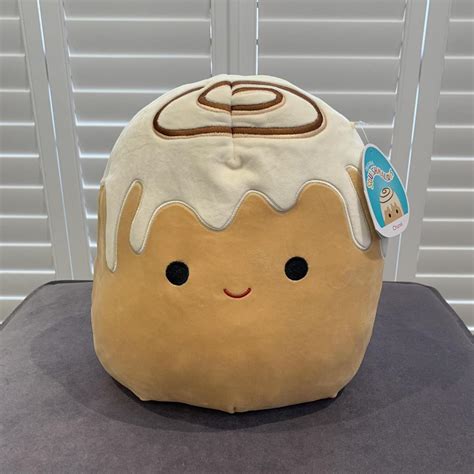 squishmallows cinnamon bun